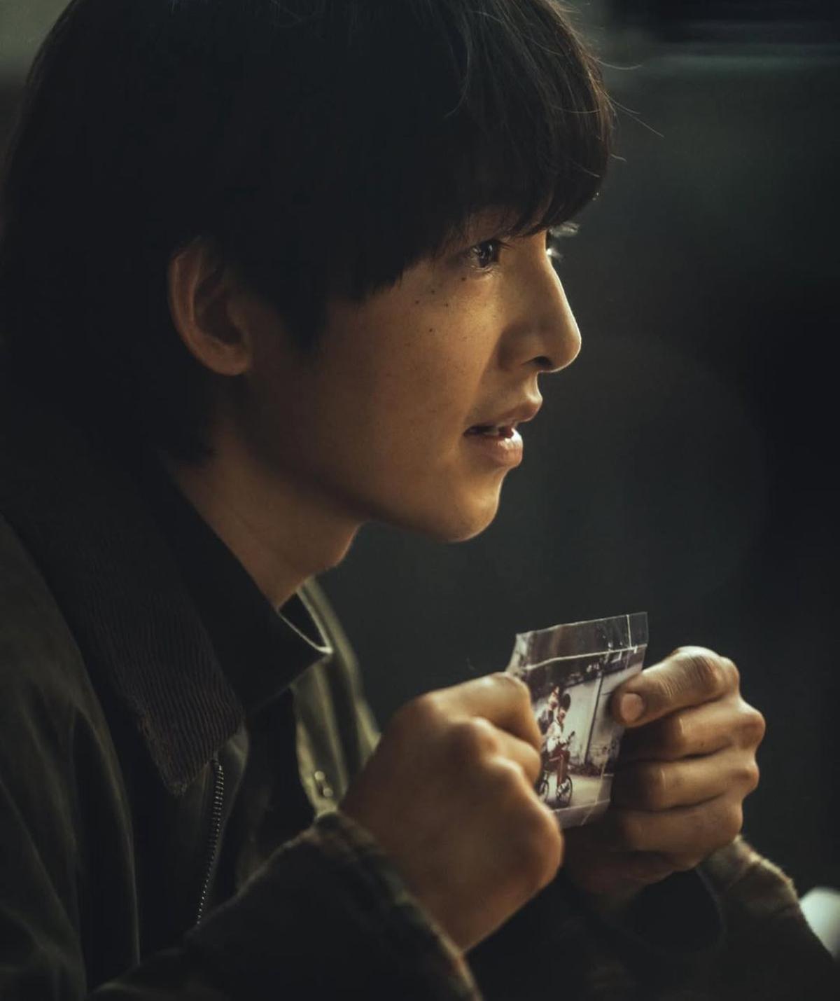 Karier Song Joong Ki Disebut Meredup, Film 'BOGOTA' Gagal di Box Office