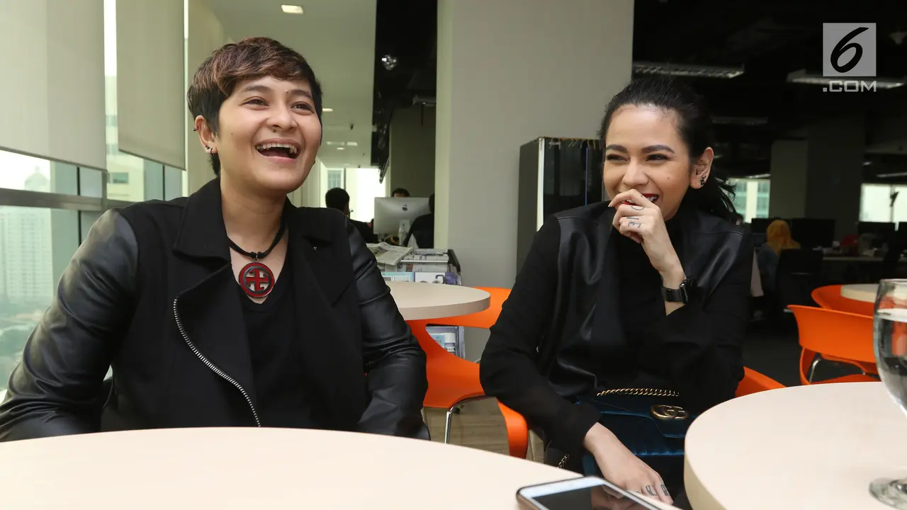 Personel grup Duo Dj, Black Champagne Mita dan Citra 