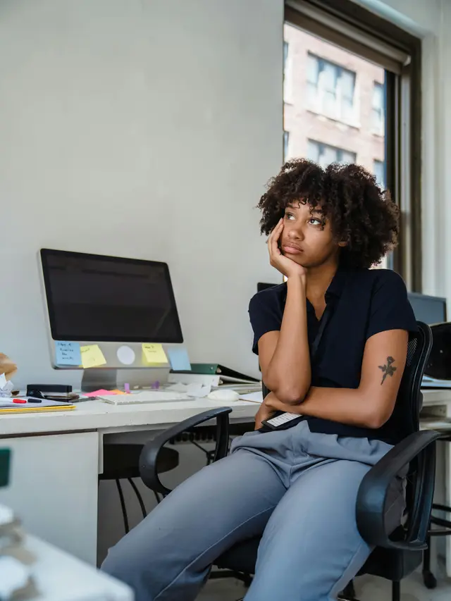 Cara mengatasi burnout pada wanita karier