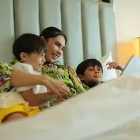 Ilustrasi ibu dan anak/copyright fimela/adrian putra