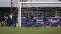 Ekspresi para pemain Timnas Thailand U-16 usai mengalahkan Myanmar sekaligus menyegel posisi ketiga di ajang Piala AFF U-26 2022. (Bola.com/Bagaskara Lazuardi)