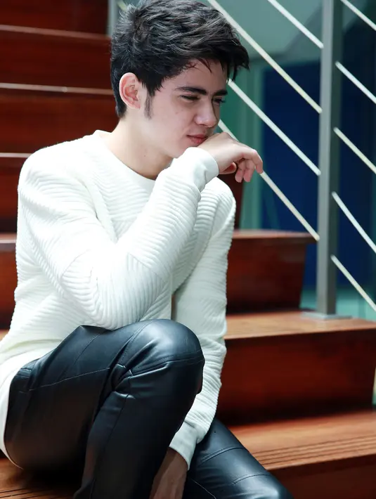 Ditahun ini, Aliando berencana untuk mengeluarkan album yang sempat tertunda tahun lalu. (Deki Prayoga/Bintang.com)