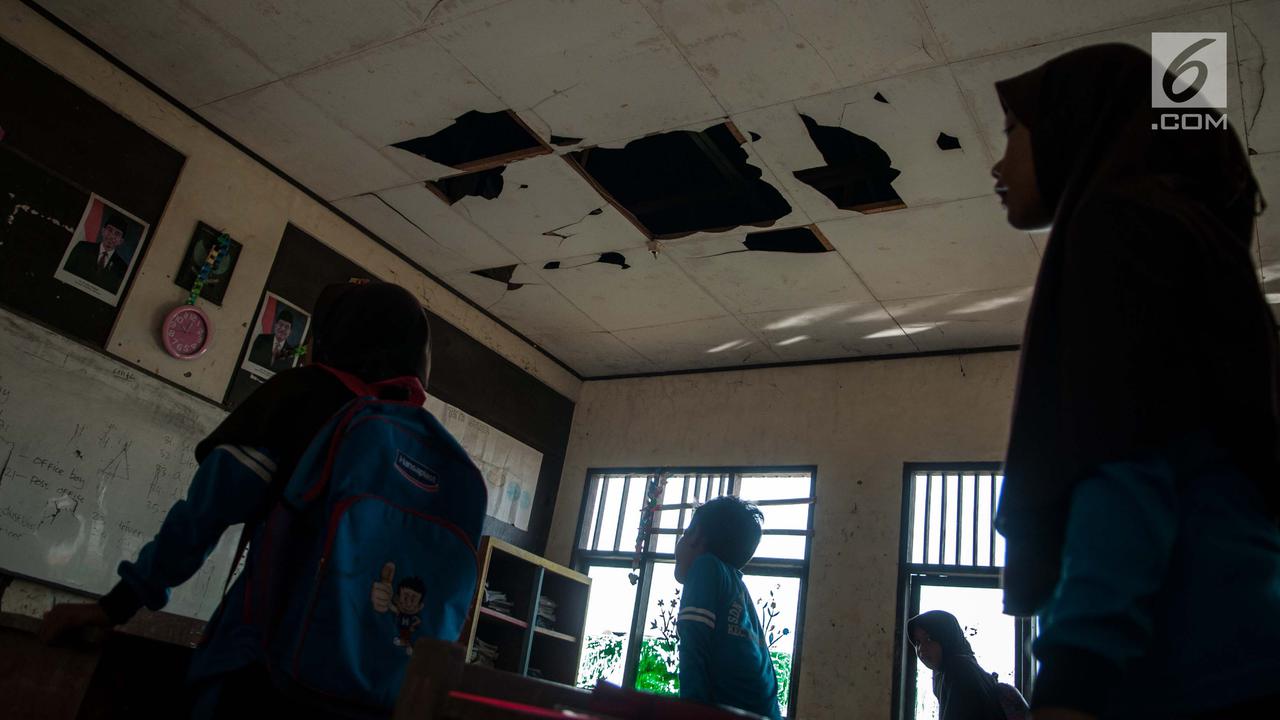 Kondisi Bangunan Sekolah di Muara Gembong usai Banjir Rob