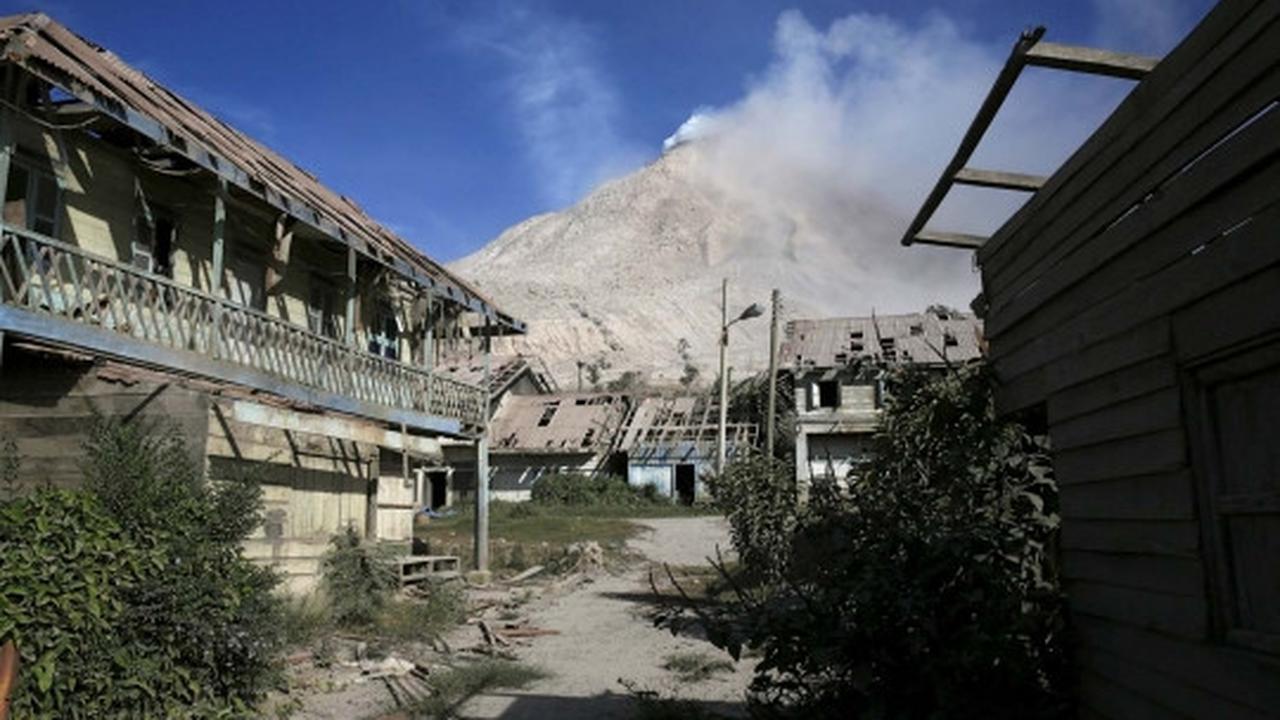 Menelusuri desa di Karo jadi 'kota mati' akibat erupsi Sinabung