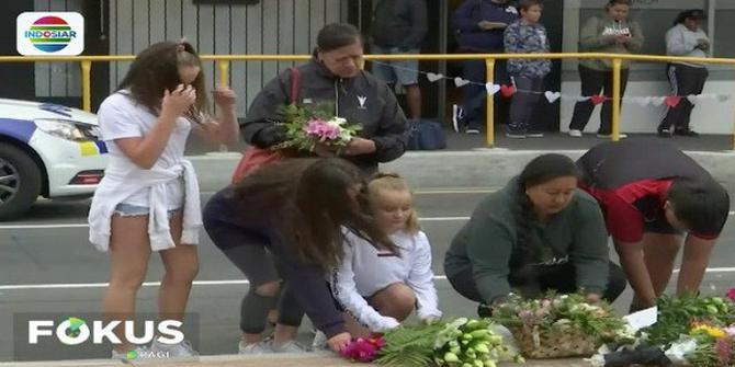 Lokasi Penembakan Brutal di Christchurch Selandia Baru Dipenuhi Karangan Bunga