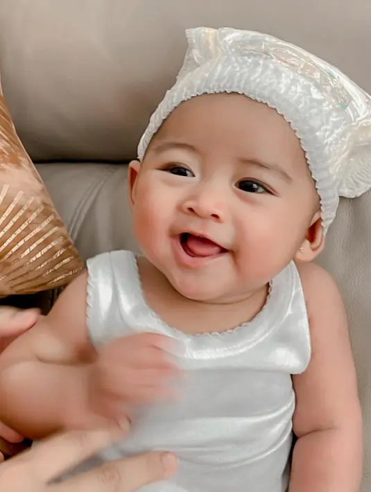 Bagaimana menurutmu, lucu kan? [instagram/riaricis]