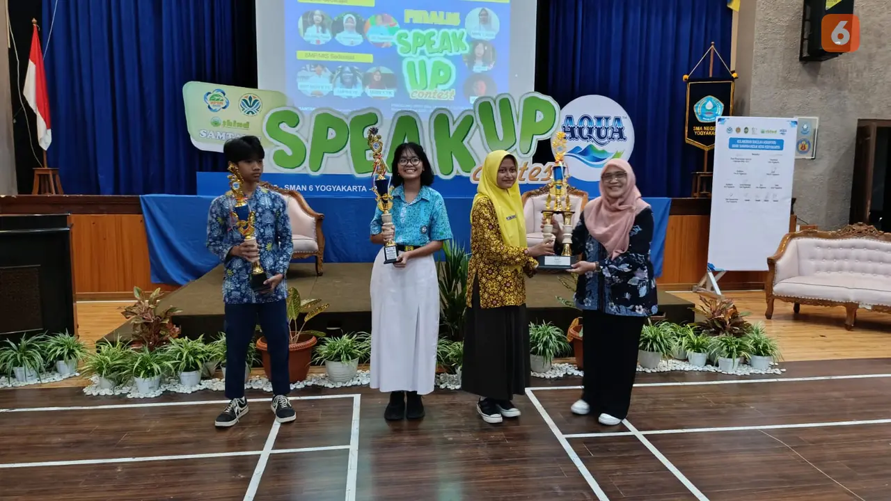 Lomba SpeakUp dan Kreasi Daur Ulang di SMA Negeri 6 Yogyakarta.
