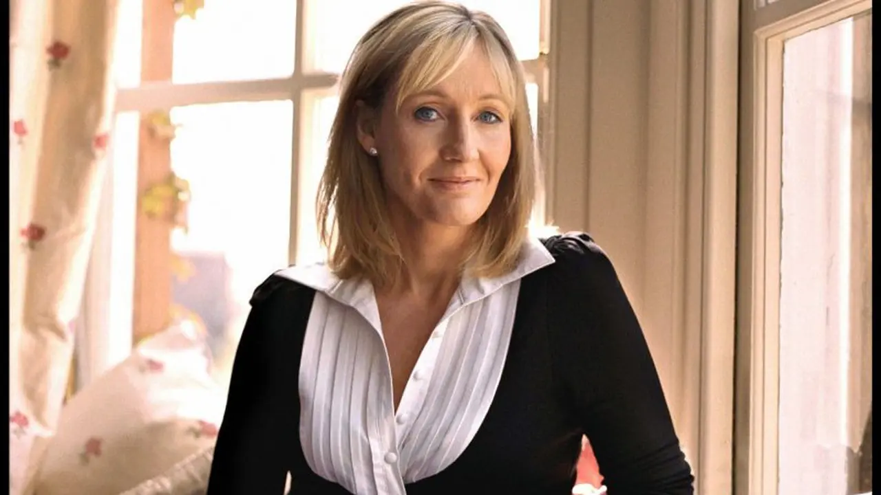 [Bintang] JK Rowling