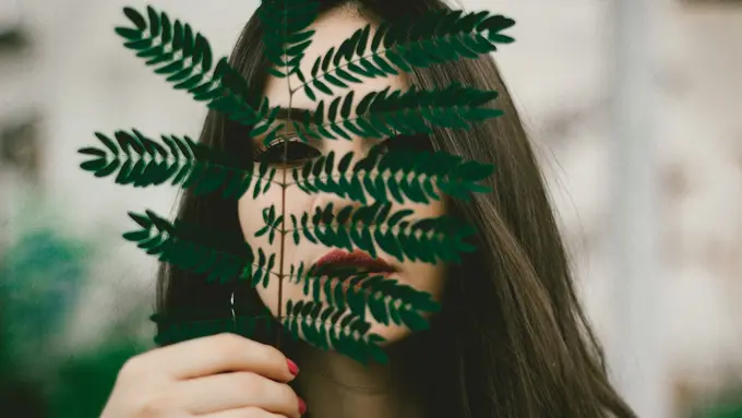 [Bintang] Kata Astrologer: Pintar Tutupi Emosi, 5 Zodiak ini Kayak Aktris!