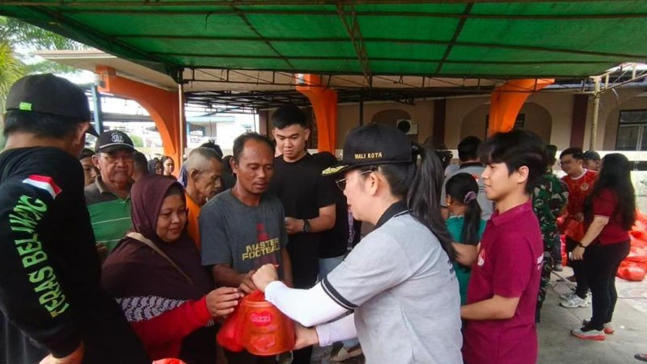 Perhakin Salurkan 1.500 Paket Lebaran di Singkawang Utara, Jaga Kondusifitas Jelang Idul Fitri