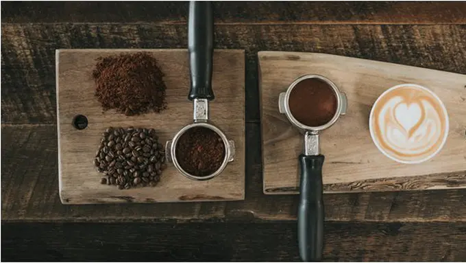 Coffee Brewing/copyright unsplash.com/@nate_dumlao