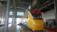 Uji coba Kereta Api Makassar-Parepare jalur Garongkong-Maros. penumpang Kereta Api Makassar-Parepare masih bisa menikmati layanan tanpa tarif ini sampai akhir Desember 2022.