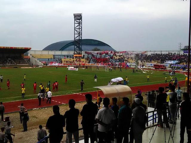 Semen Padang Kecewa Duel Kontra Psps Sempat Dihentikan Indonesia Bola Com