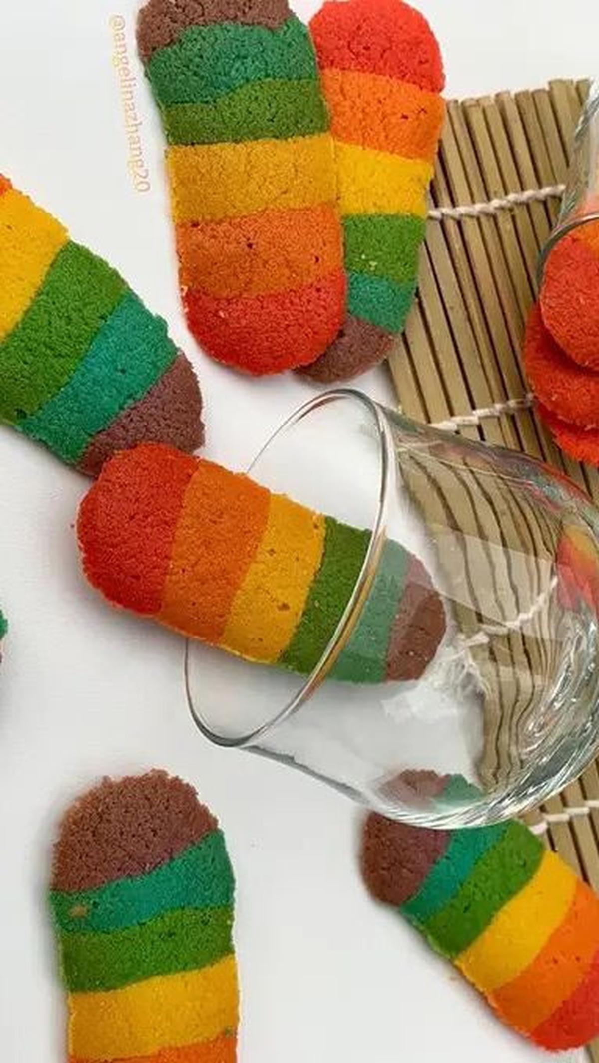 2. Lidah Kucing Rainbow