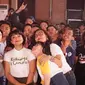Pemeran film "Keluarga Cemara" Nirina Zubir dan Zara JKT 48 turut memeriahkan acara EGTC 2018 di Unpad Bandung. (Huyogo Simbolon)