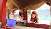 Ayaka Umeda dan Misato Nonaka AKB48 Garap Program Tur