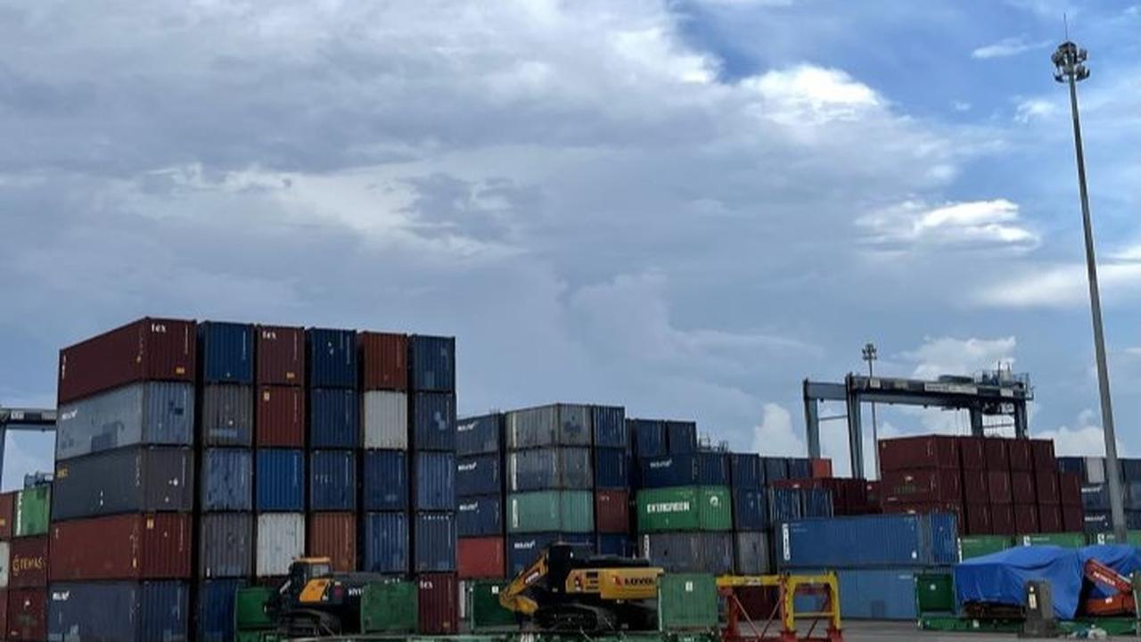 Indonesia Catat Surplus Dagang USD4,34 Miliar