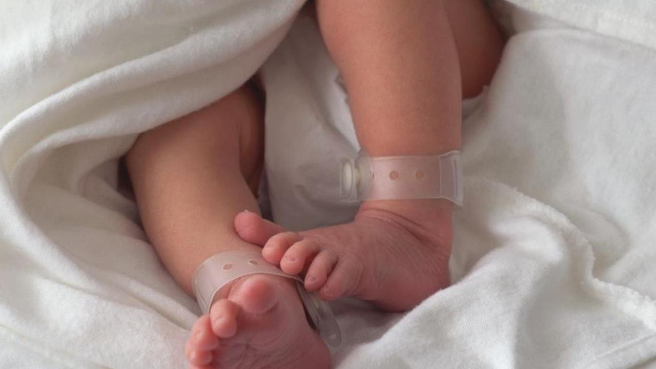 Mayat Bayi Perempuan Ditemukan di Tempat Pembuangan Sampah Rawajati
