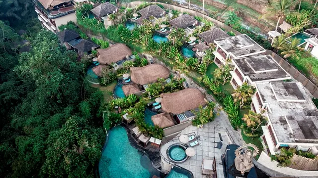 Contemporary Bali Resort di Ubud Tawarkan Experience Infinity Pool Bertingkat Tercantiknya