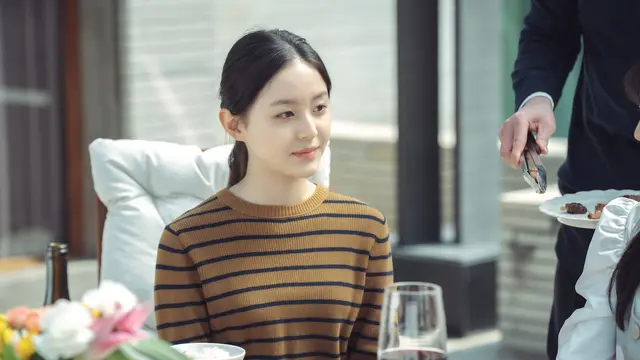 Park Ji Hu dalam serial Little Women. (Foto: Netflix)