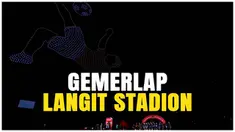 Ribuan mata tertuju ke langit Si Jalak Harupat, saat pertunjukan drone spektakuler menjadi penutup Piala Presiden 2025.