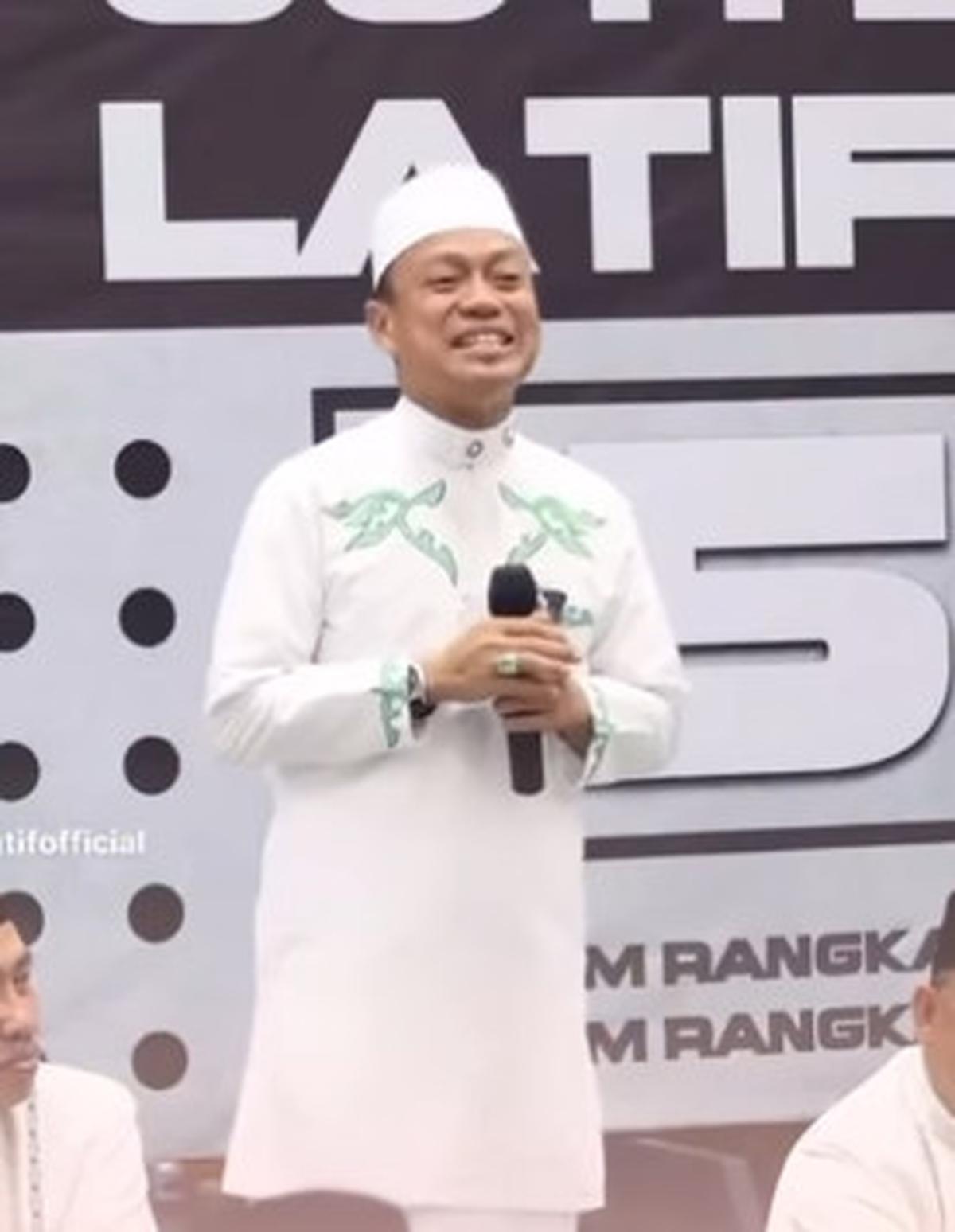 Ustaz Dasad Latif