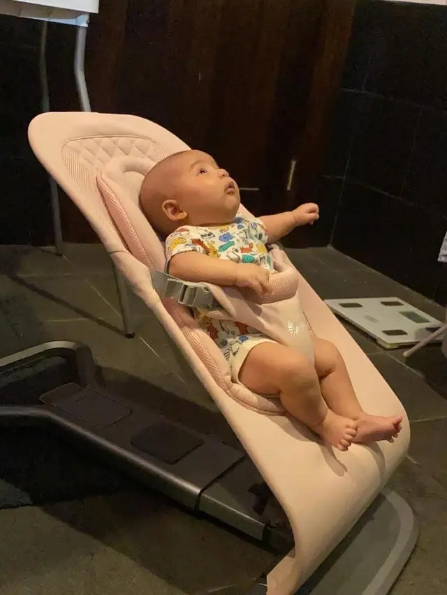 Potret Terbaru Naeswari Anak Adipati Dolken