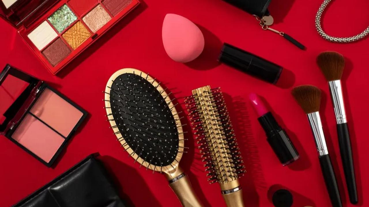 Jenis Makeup dan Komposisinya