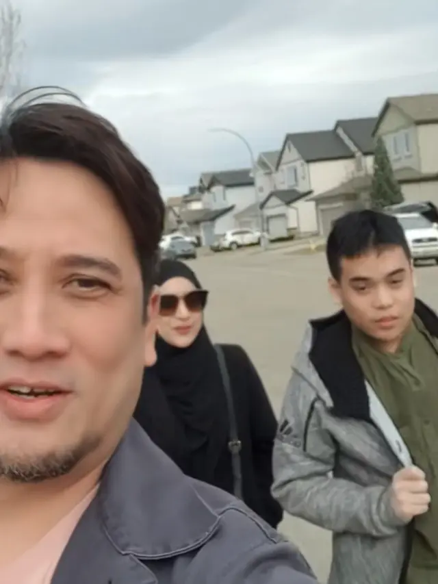 Cindy Fatikasari di Kanada