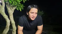 Billy Syahputra Ziarah ke Makam Olga Syahputra, Curhat Sudah Jadi Suami dan Ayah