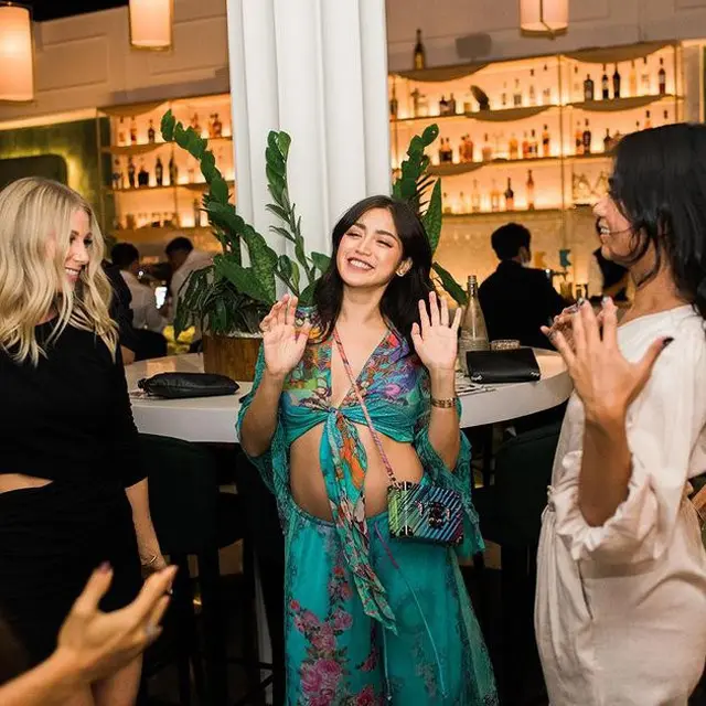 6 Momen 'After Party' Pernikahan Jessica Iskandar, Baby Bumpnya Curi Perhatian