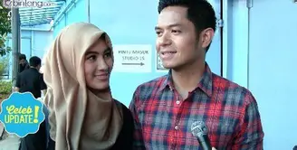 Alyssa Soebandono menjelaskan permintaan unik anaknya saat video call dengan Dude Harlino yang sedang bekerja di luar negeri.