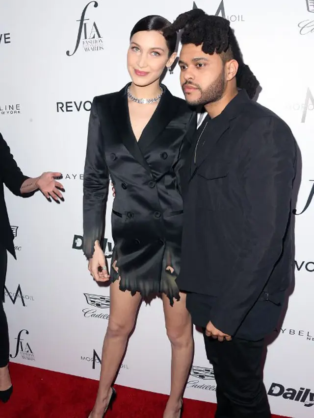 [Bintang] The Weeknd-Bella Hadid