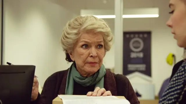 Ellen Burstyn dalam Pieces of a Woman. (Foto: Dok. Bron Studios/ Netflix/ IMDb)