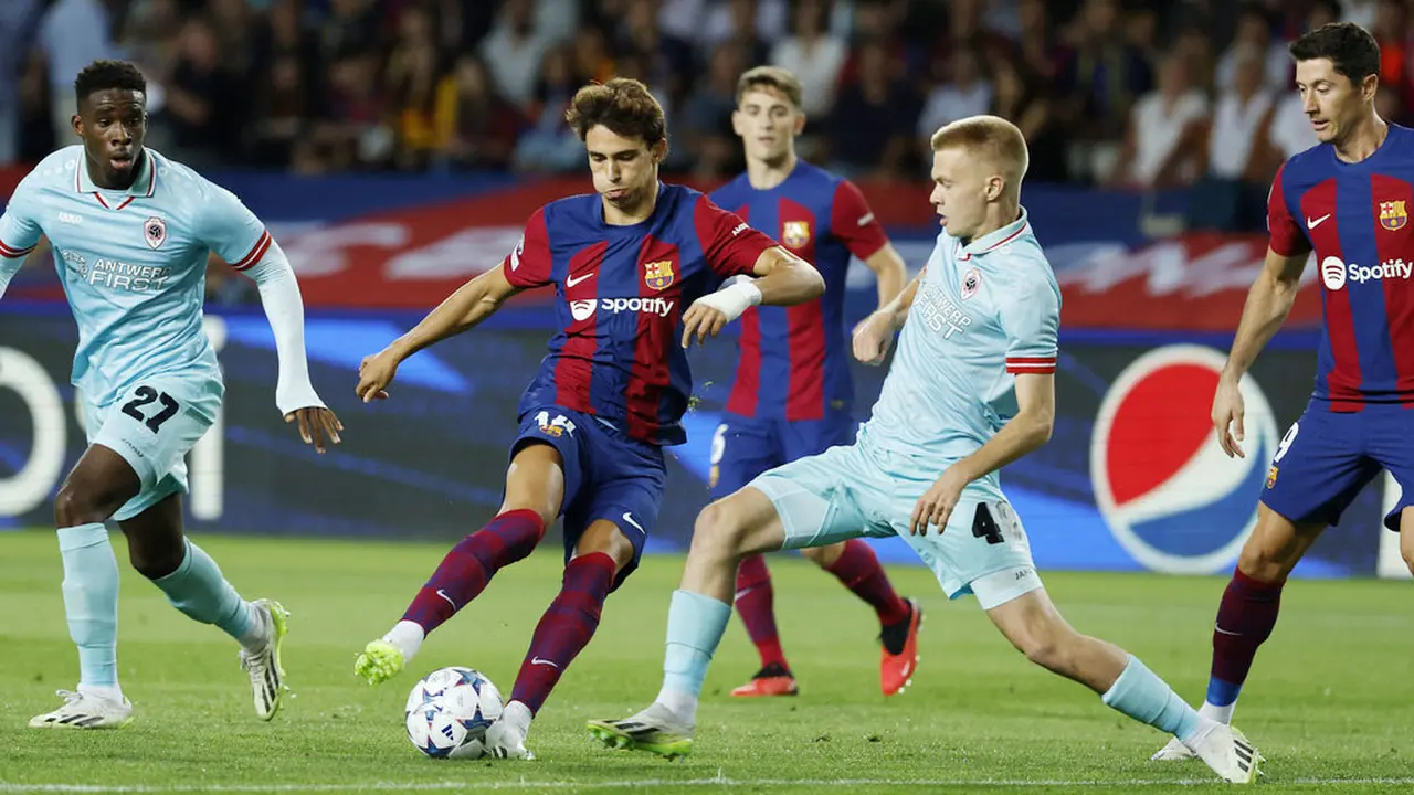 Foto: Joao Felix Terlahir Kembali di Barcelona, Borong 2 Gol saat Taklukkan Antwerp FC di Liga Champions