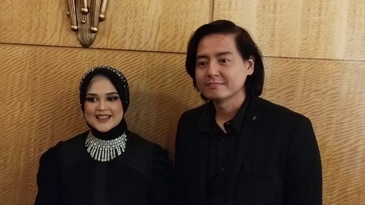 Cut Meyriska dan Roger Danuarta (Liputan6.com - M Altaf Jauhar)