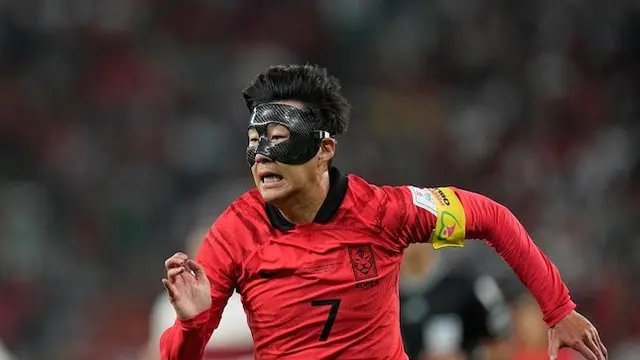 Timnas Korea Selatan Son Heung-Min di Piala Dunia 2022. (c) AP Photo/Ariel Schalit