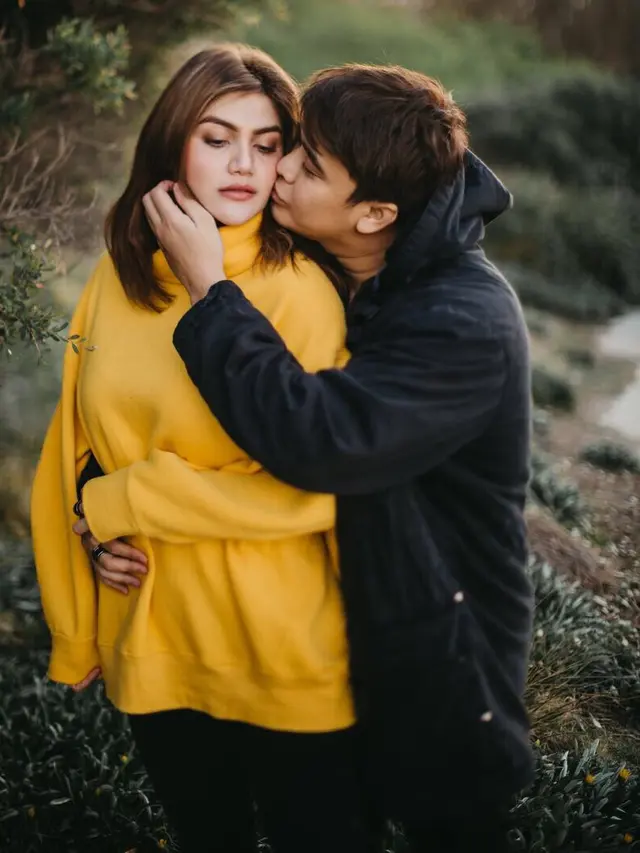 [Bintang] Billy Syahputra dan Hilda Vitra