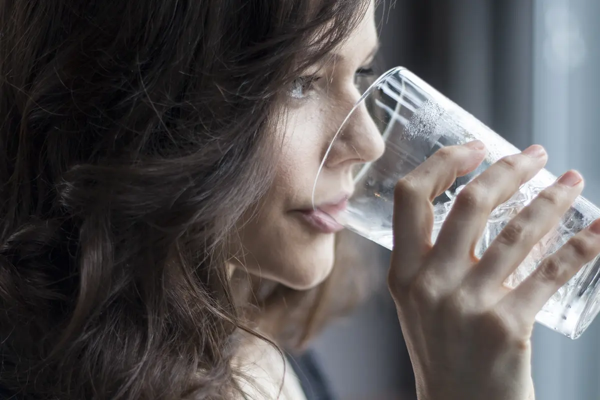Minum air putih