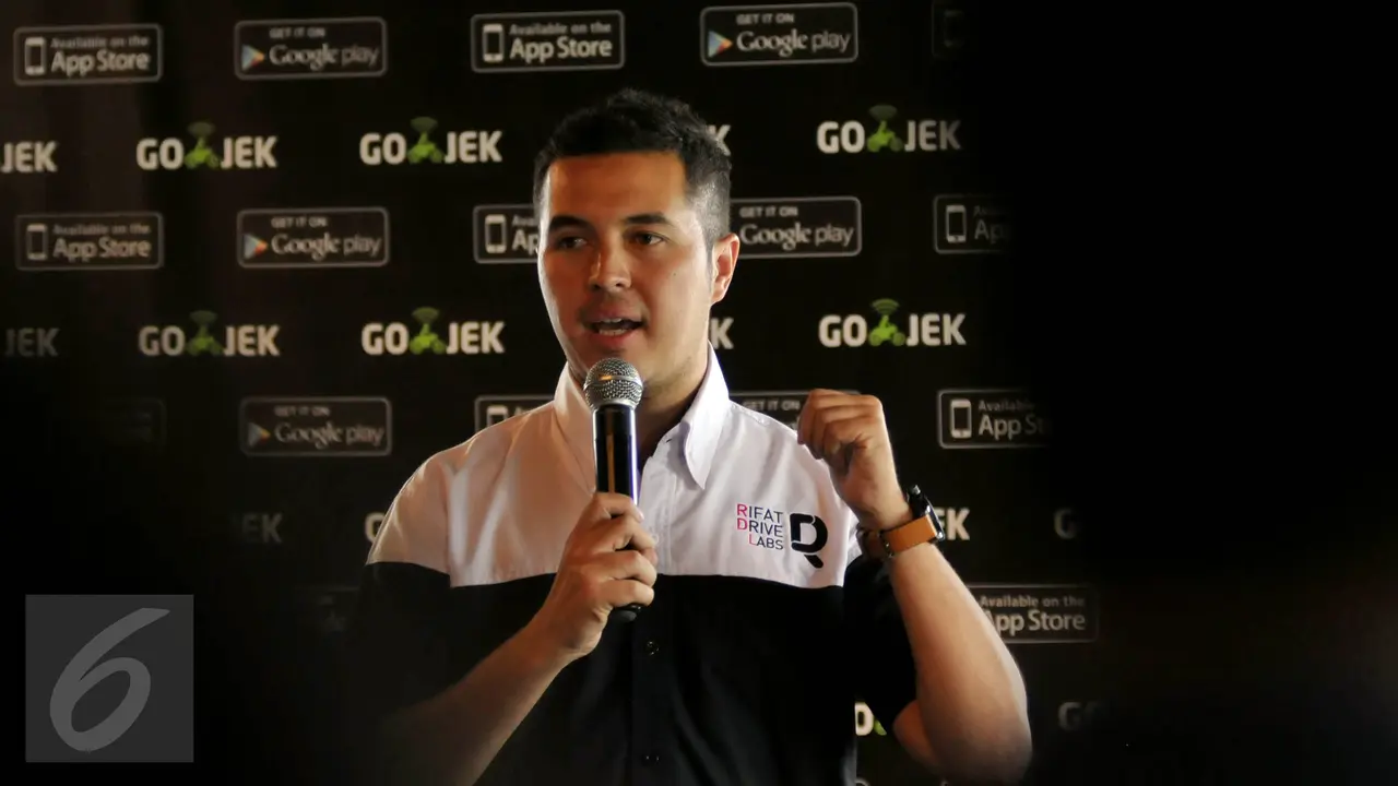 20150630-Rifat Sungkar Berbagi Keahlian Mengemudi ke Pengendara GO-JEK-Jakarta-Rifat Sungkar 1