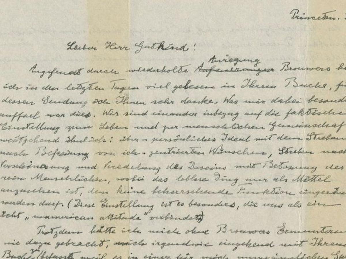 <b>Balasan Surat Einstein</b>