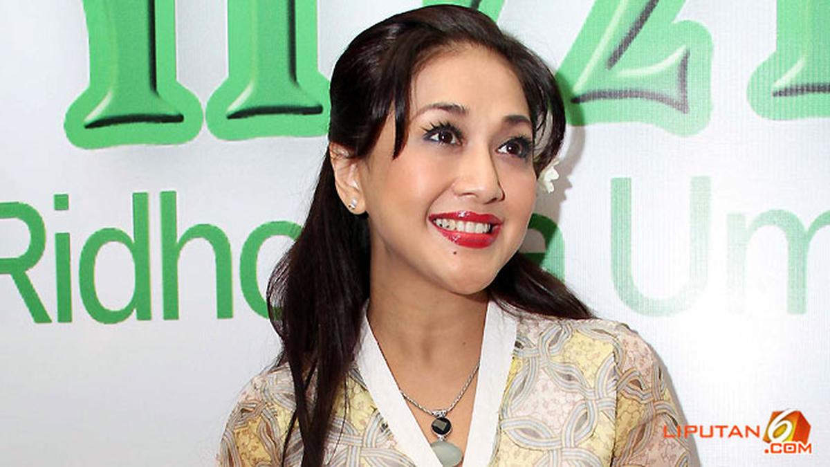 Akhirnya Paramitha Rusady Menjanda Lagi