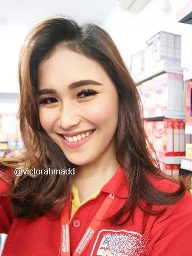 6 Editan Foto Penyanyi Hits Indonesia Jadi Kasir Minimarket Ini Kocak