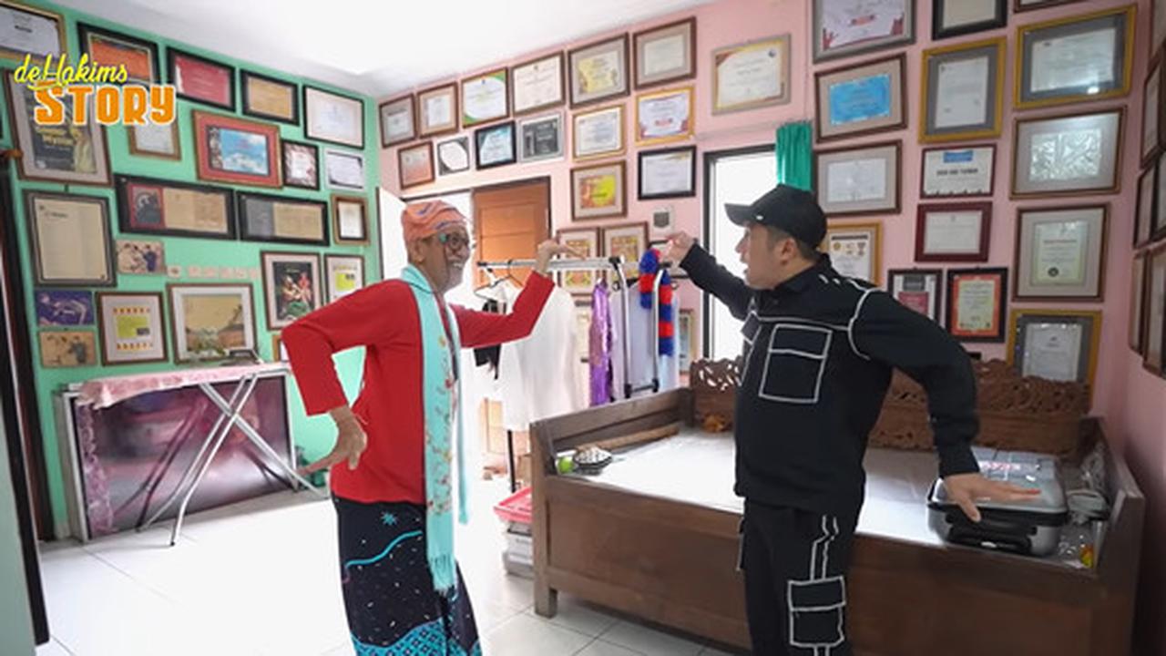 10 Potret Rumah Didik Nini Thowok di Jogja, Dalamnya Mirip Museum