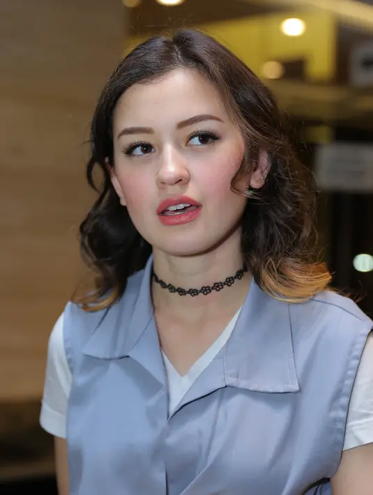 "Di Inggris sendirian puasanya. Sahur juga makannya makanan biasa buat breakfast gitu, jadi enggak berat-berat. Di Indonesia kan makannya bareng keluarga, menunya juga banyak," kata pemain film Get Married 2. (Andy Masela/Bintang.com)