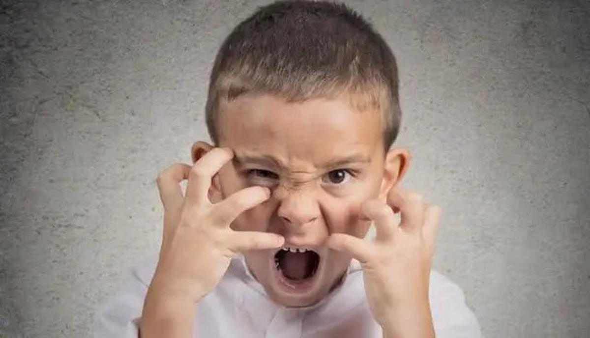 Cara Efektif Mengatasi Perilaku Buruk Anak