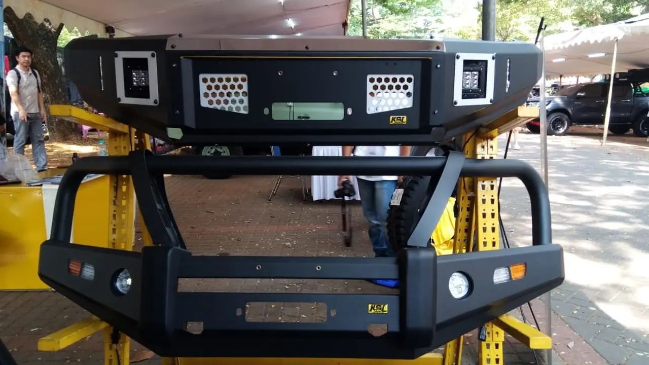 Salah satu stand yang menarik perhatian ialah Carryboy karena menawarkan aksesori untuk kendaraan off road dan double cabin.