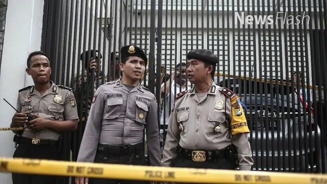 NEWS FLASH: Perampokan Sadis di Pulomas, Enam Orang Tewas