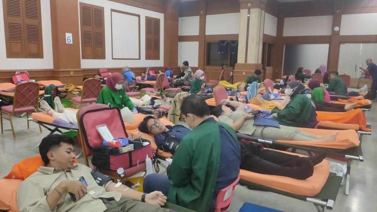 PMI Gencarkan Donor Darah Ramadhan, Targetkan 5.000 Kantong Darah untuk Jaga Stok Jakarta