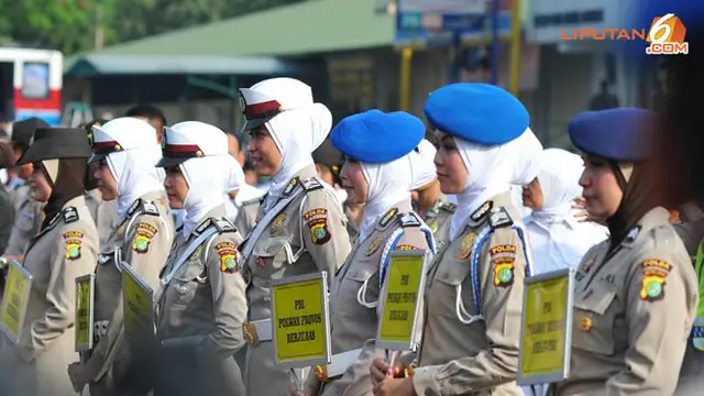 polwan-jilbab-131202c.jpg